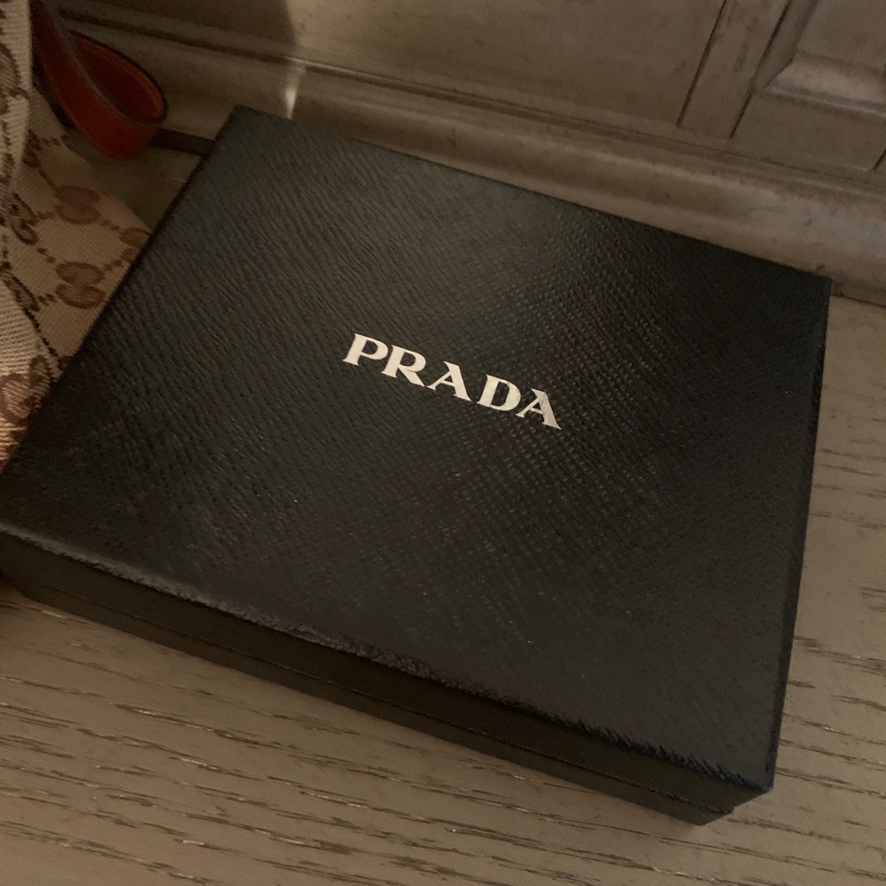 PRADA key Case - Picture 8 of 8